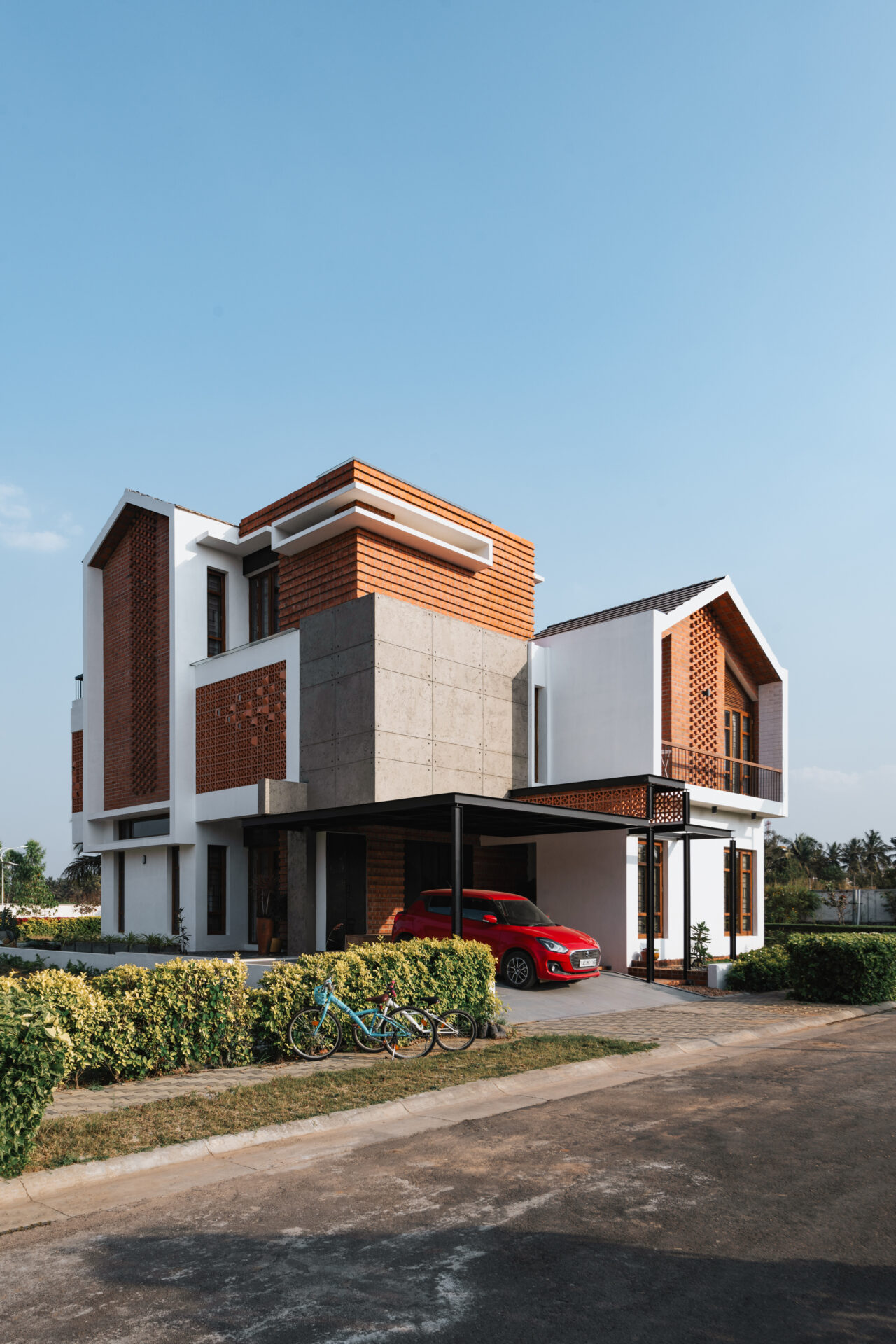 Villa 19, Campan Valley