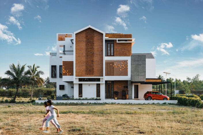 Villa 19, Campan Valley