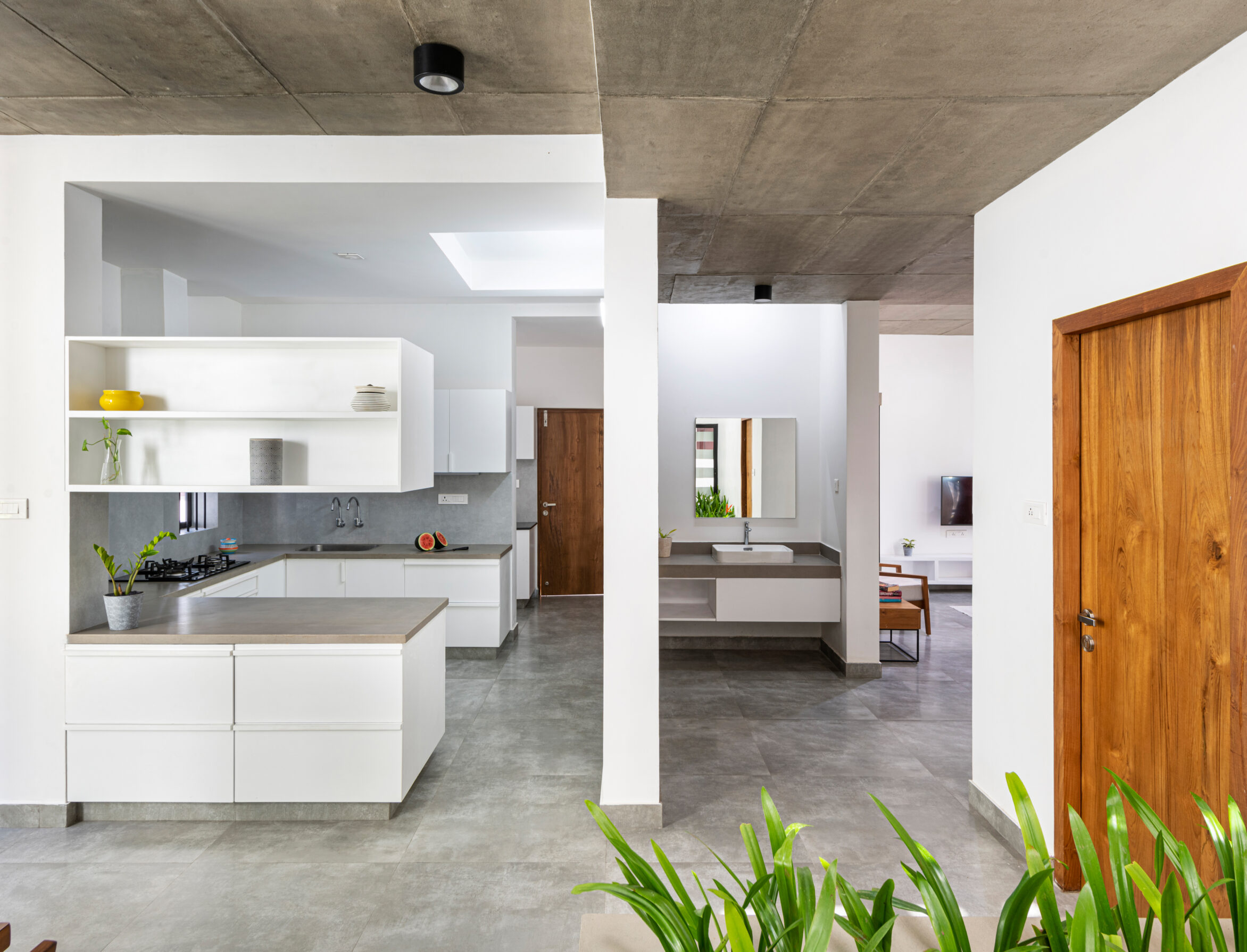 White Scube House