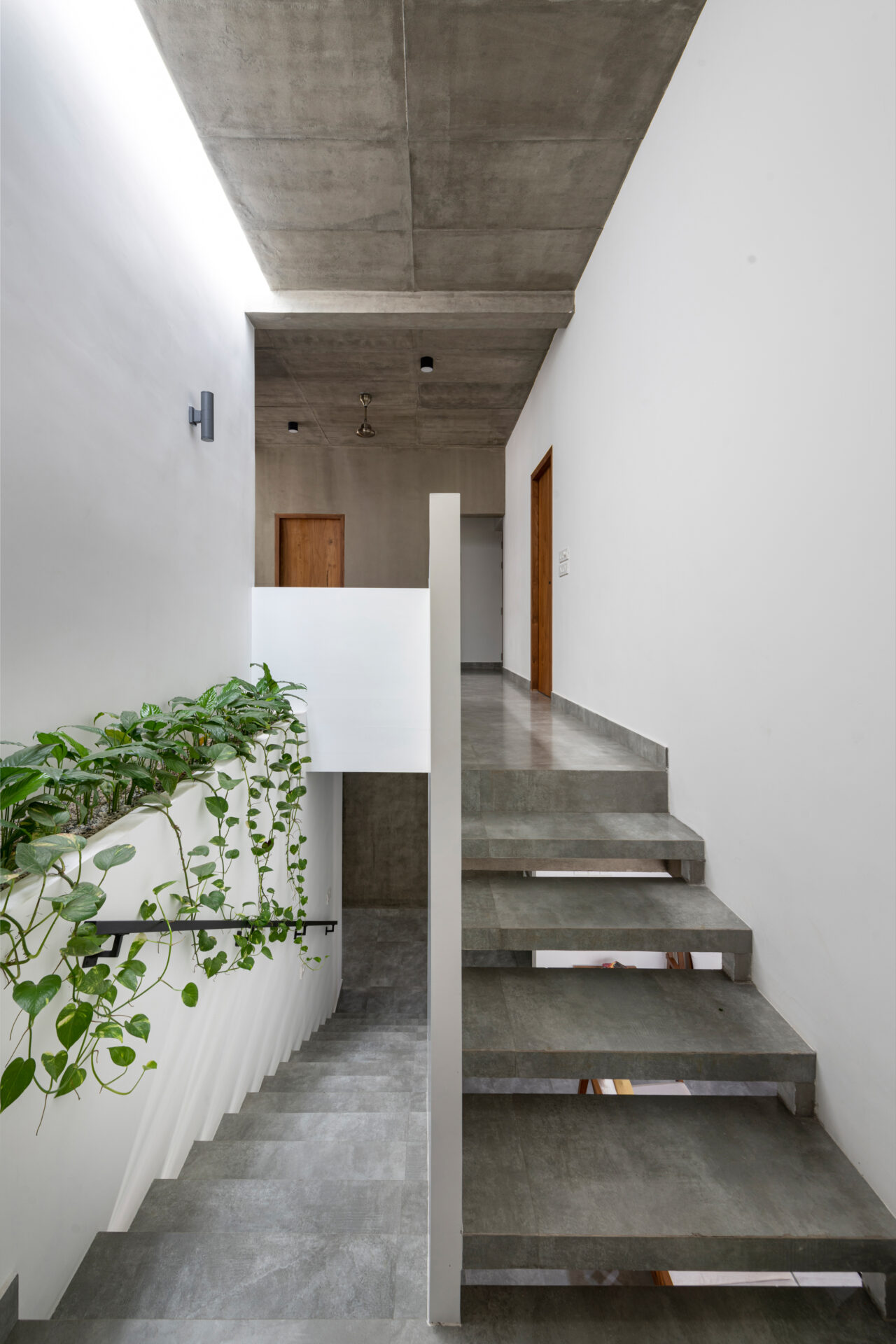 White Scube House