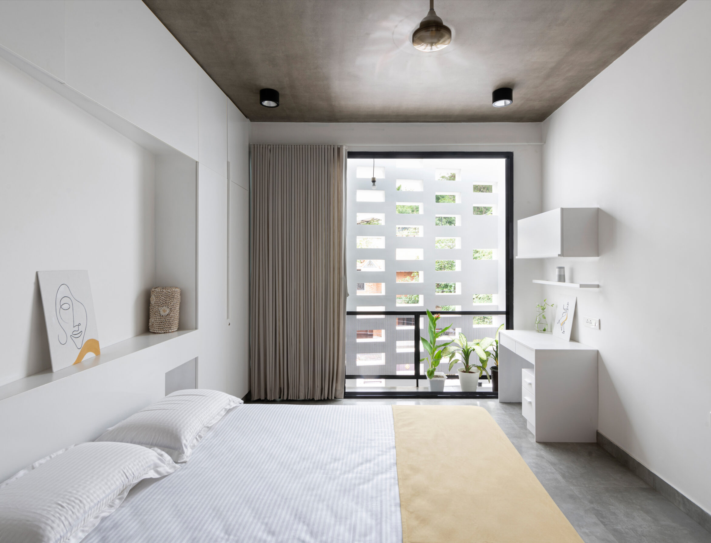 White Scube House